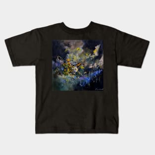 The dance of the wesp Kids T-Shirt